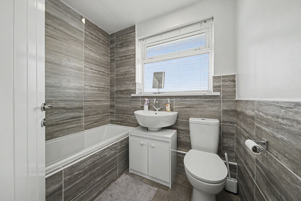Broomfield Avenue Hasland
